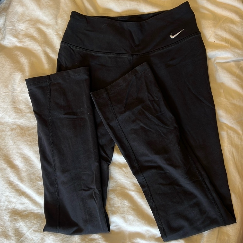 Nike dri-fit capri leggings size small
